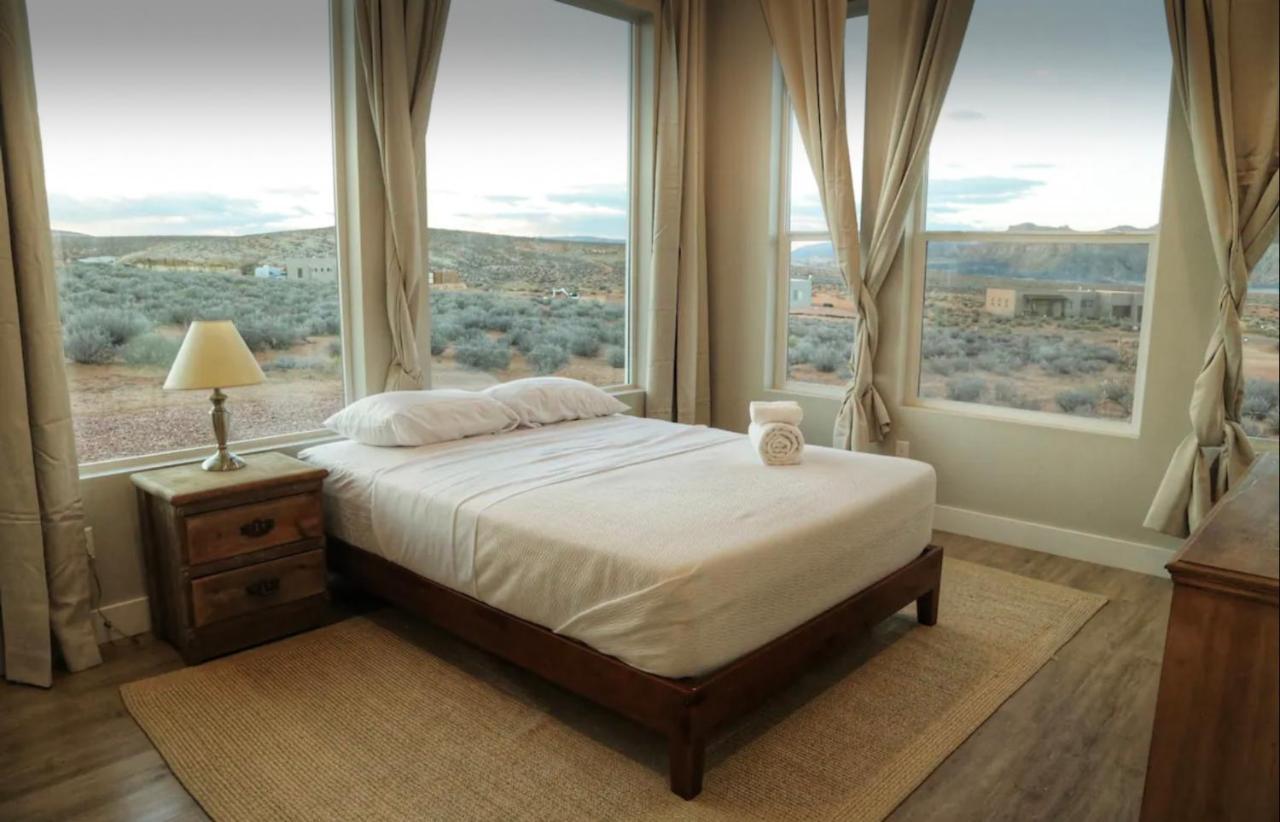 Page Arizona Border Town- Grand Serenity Room With Mesa Views Big Water Extérieur photo