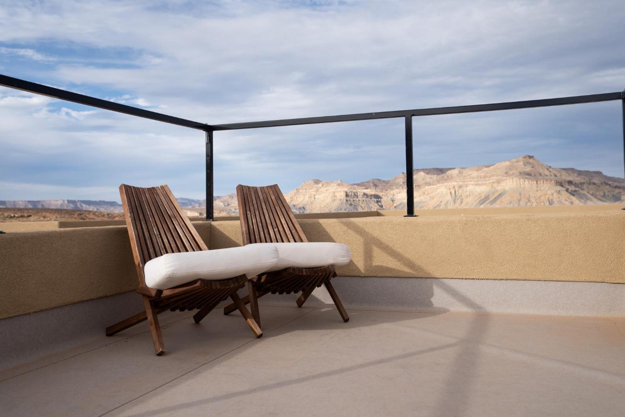 Page Arizona Border Town- Grand Serenity Room With Mesa Views Big Water Extérieur photo