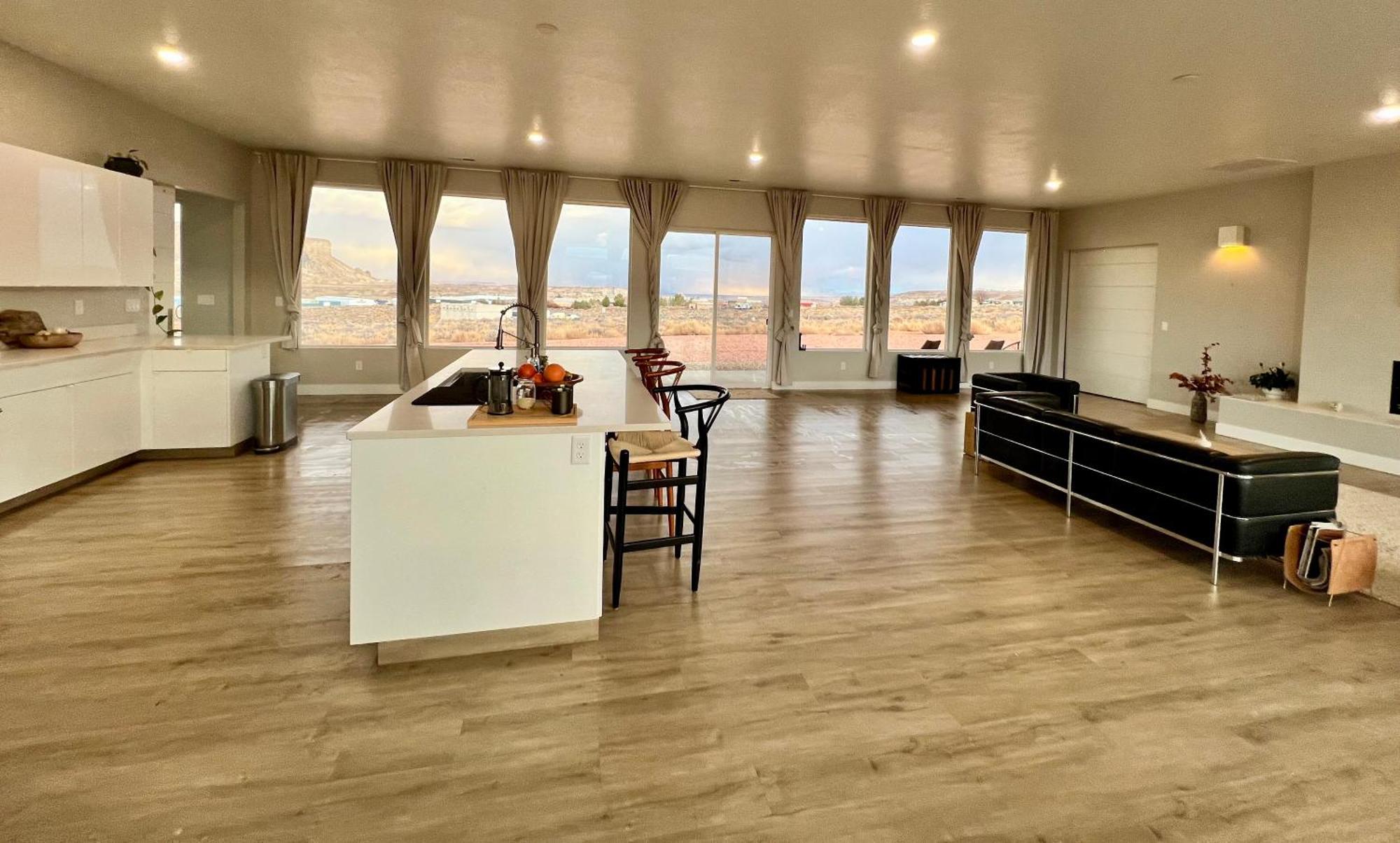 Page Arizona Border Town- Grand Serenity Room With Mesa Views Big Water Extérieur photo